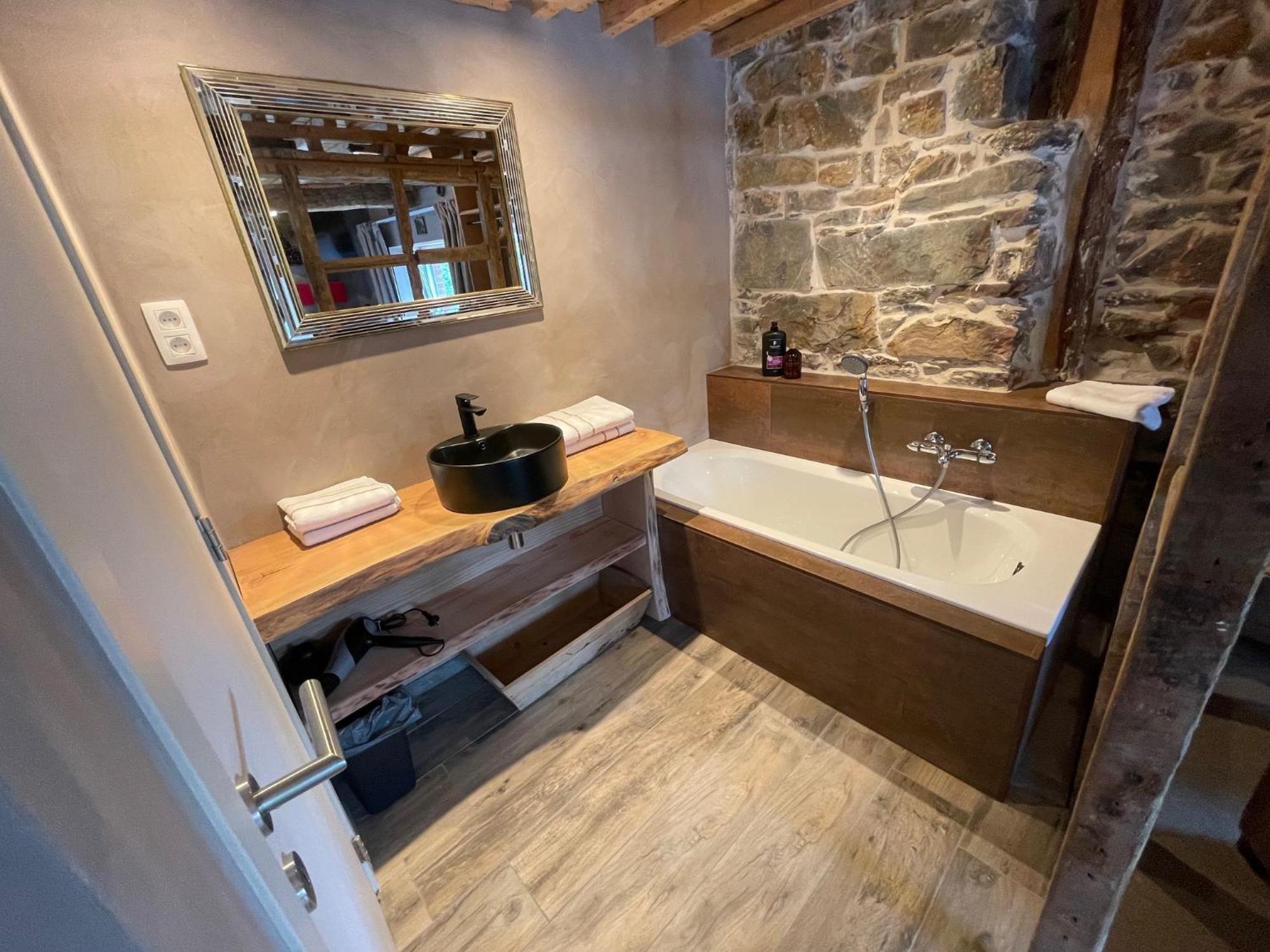 Les Chambres De Laurette Spa Buitenkant foto
